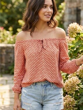 Billabong peasant off the shoulder blouse